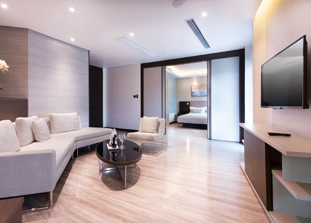 Фото The Marison Hotel