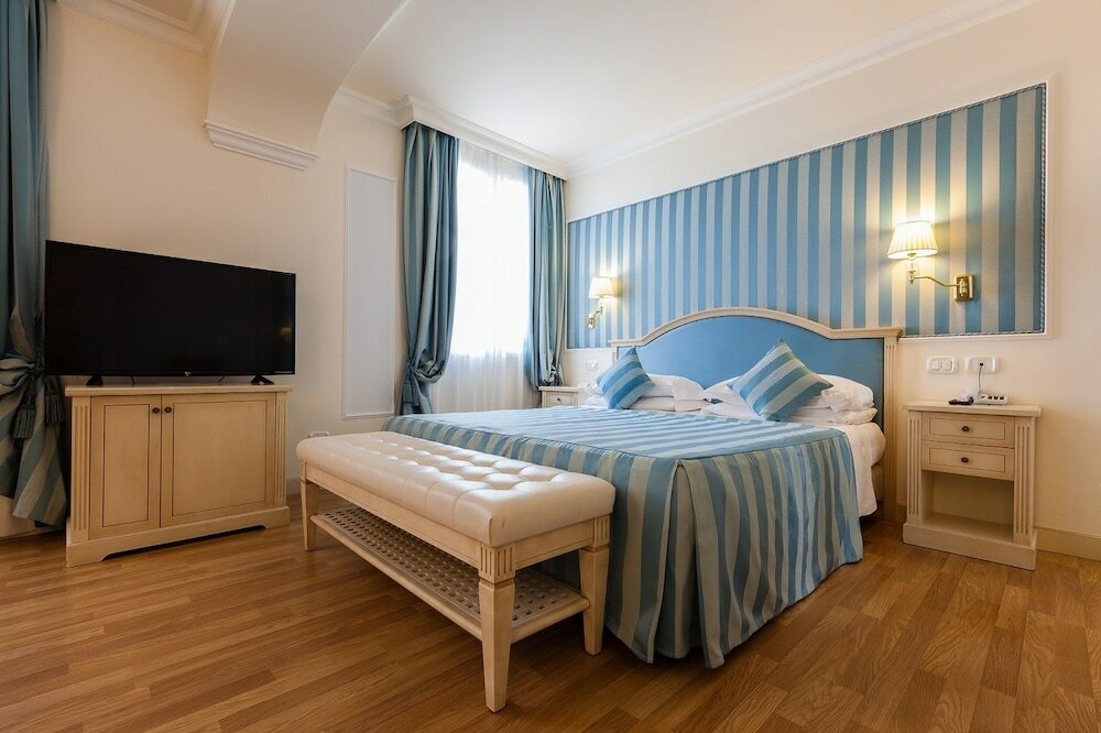 Фото Hotel Italia Palace