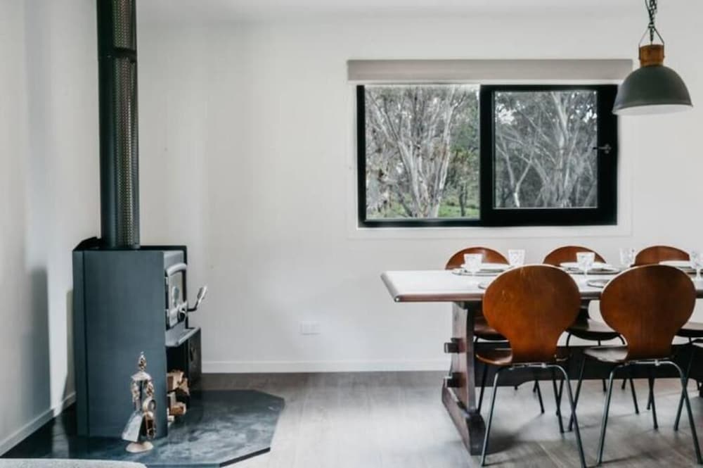 Фото The Red Door B&b