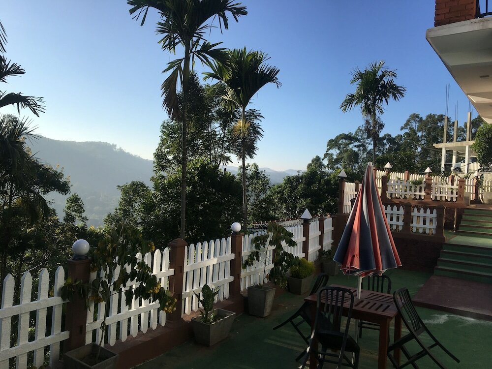 Фото Ella Red Rock