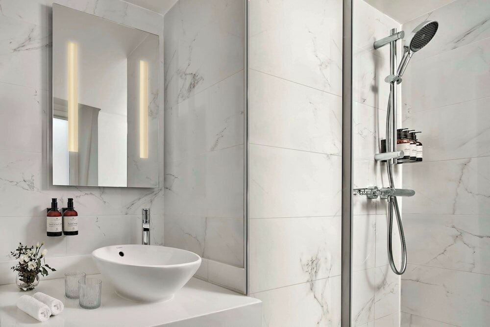 Фото Nh Collection Paris Ponthieu Champs-Élysées