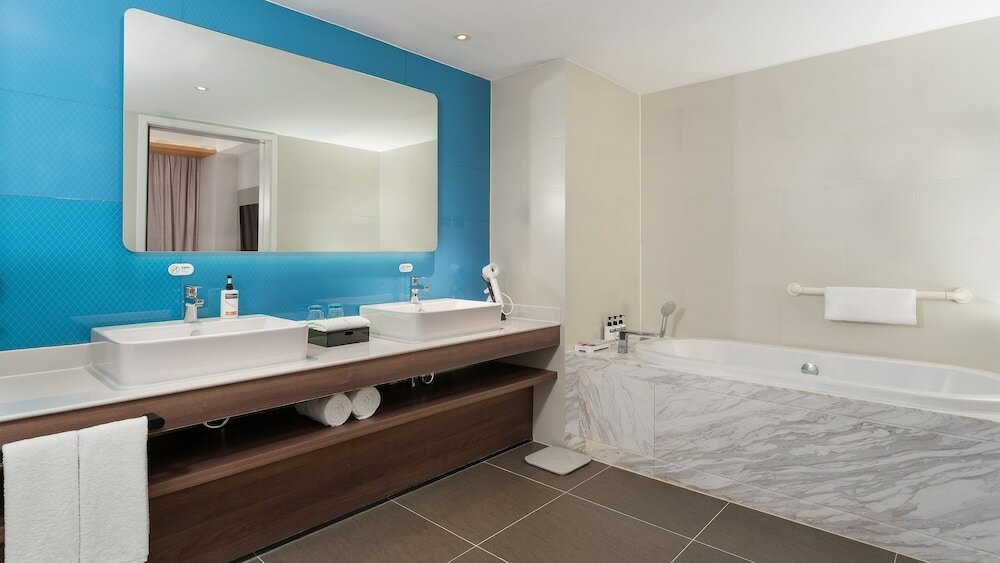 Фото Holiday Inn Express Yinchuan Downtown