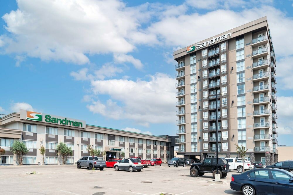Фото Sandman Hotel Edmonton West