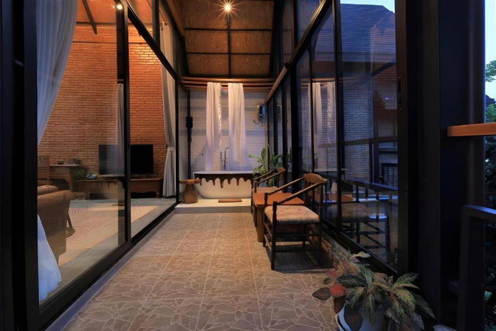 Фото Cocoa Valley Resort