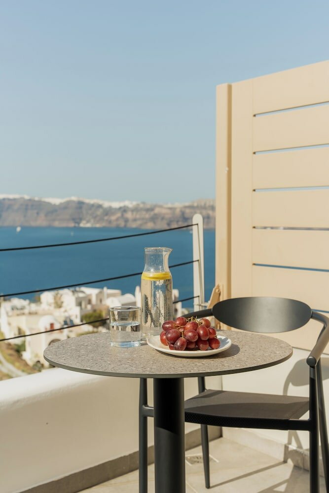 Фото Black Diamond Suites - Adults Only