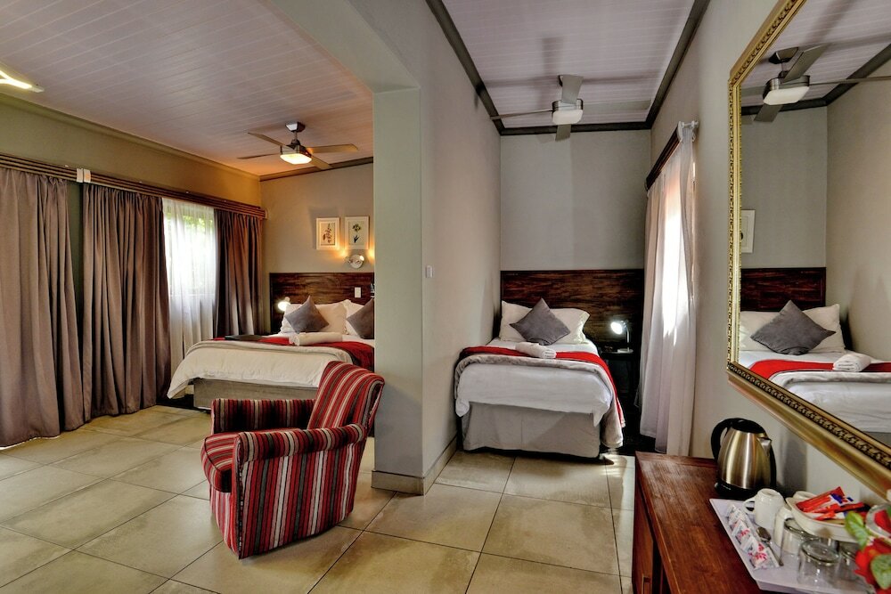 Фото Sunrock Guesthouse