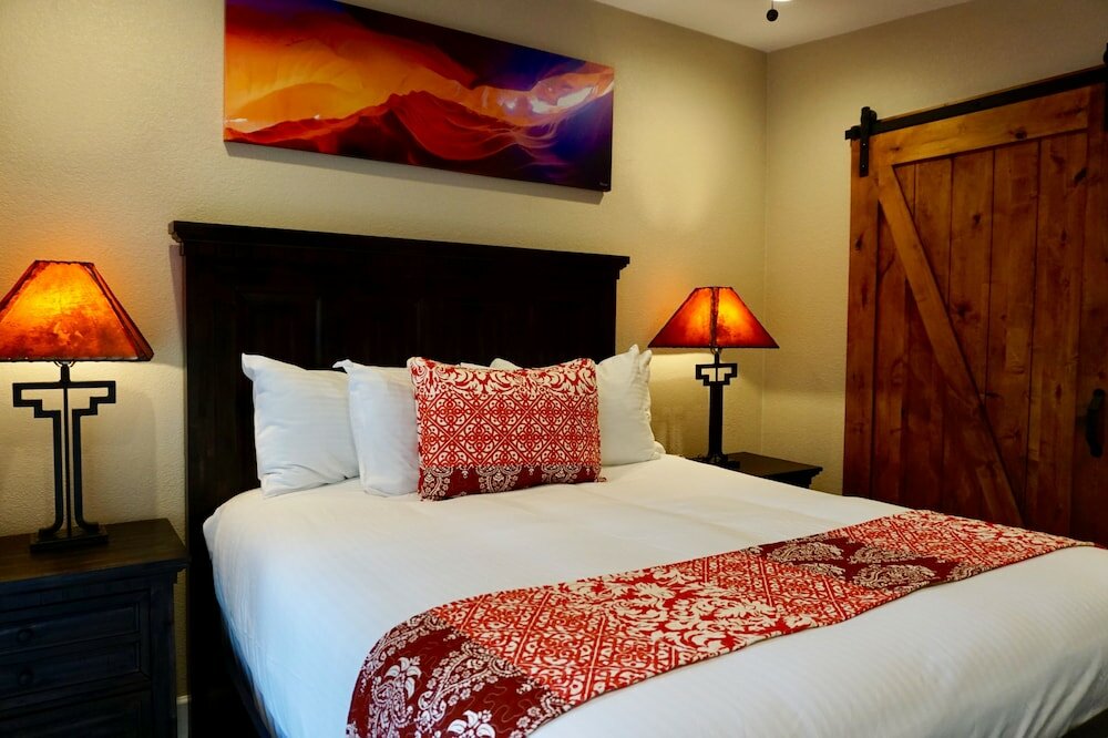 Фото Lantern Light Inn - Romantic Getaway