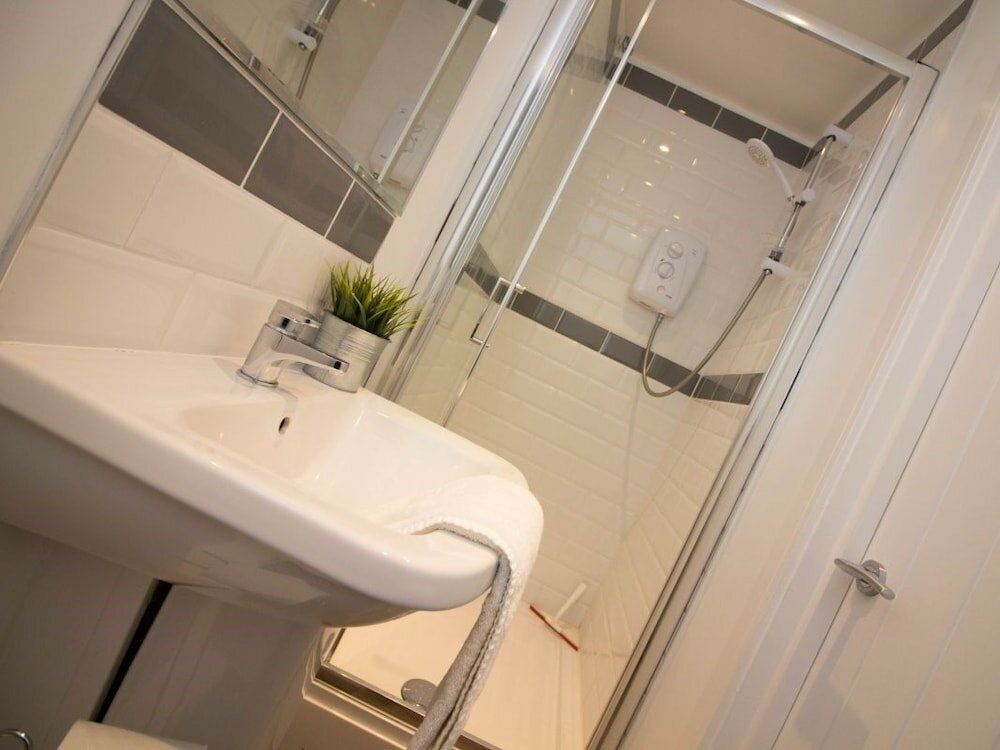 Фото Beddoe Apartments