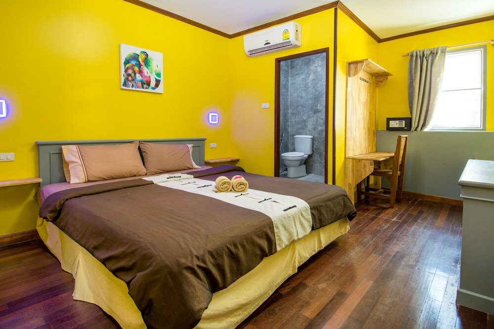 Фото Central Guesthouse