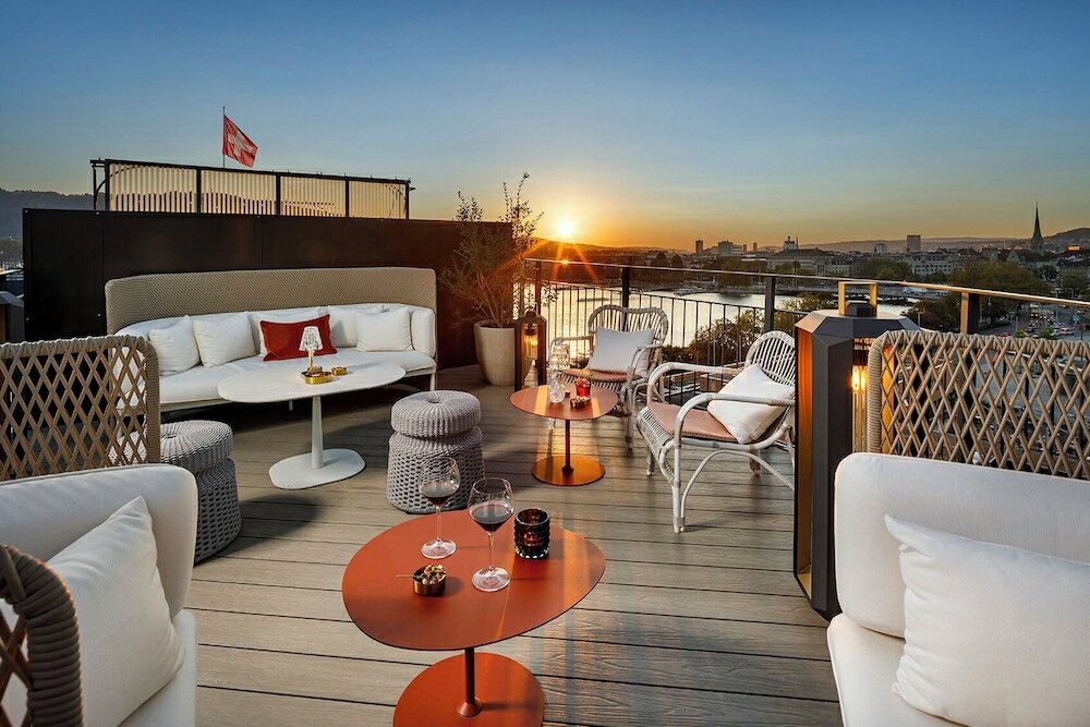 Фото Ambassador Hotel Zriuch