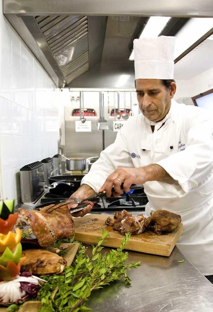 Фото Lantana Resort Hotel & Apartments