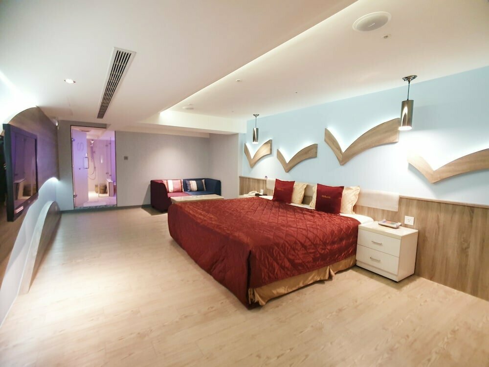 Hotel Surreal Motel- XinJhung Branch, Earth, photo