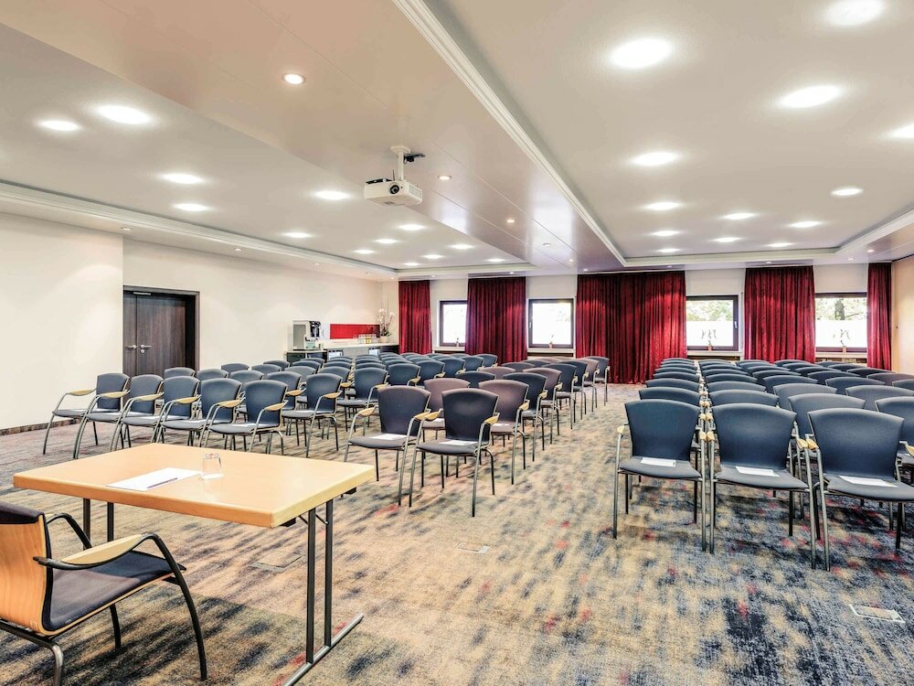 Фото Mercure Hotel München Süd Messe