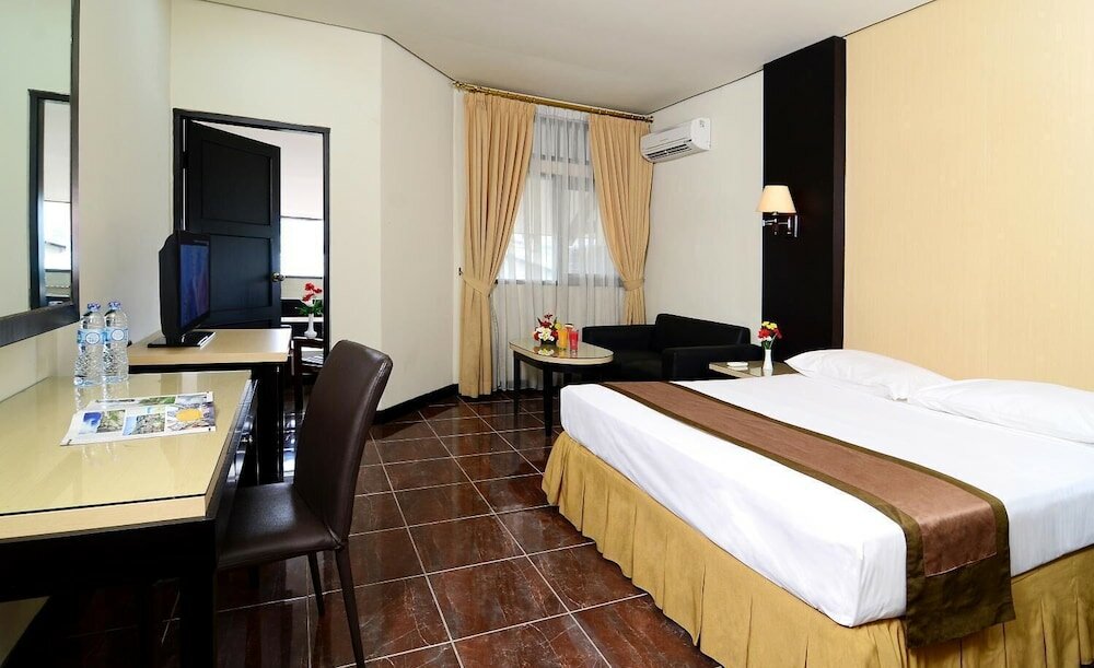 Фото D'Arcici Plumpang