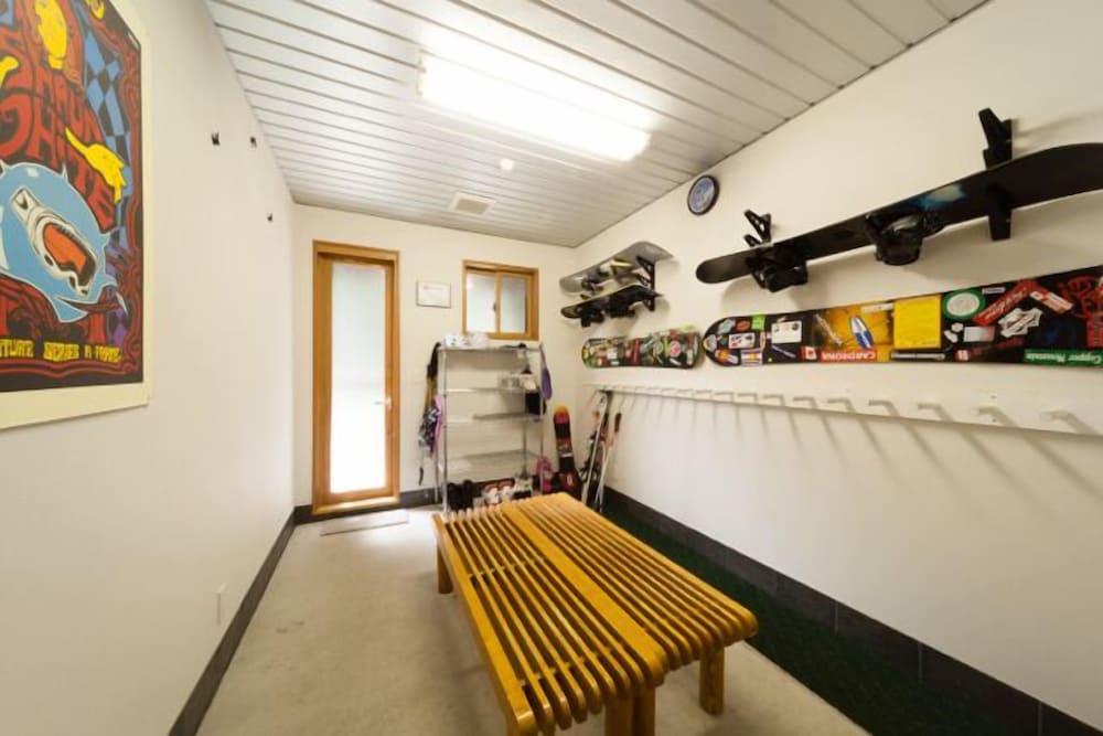 Фото Bears Den Mountain Lodge