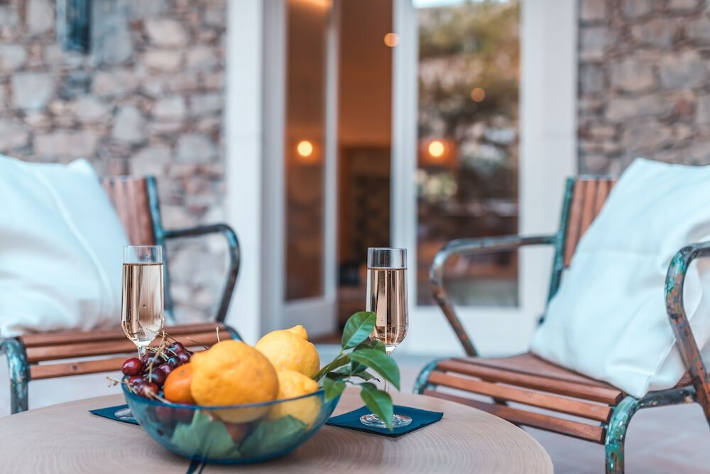 Фото Medousa Bistrot & Suites