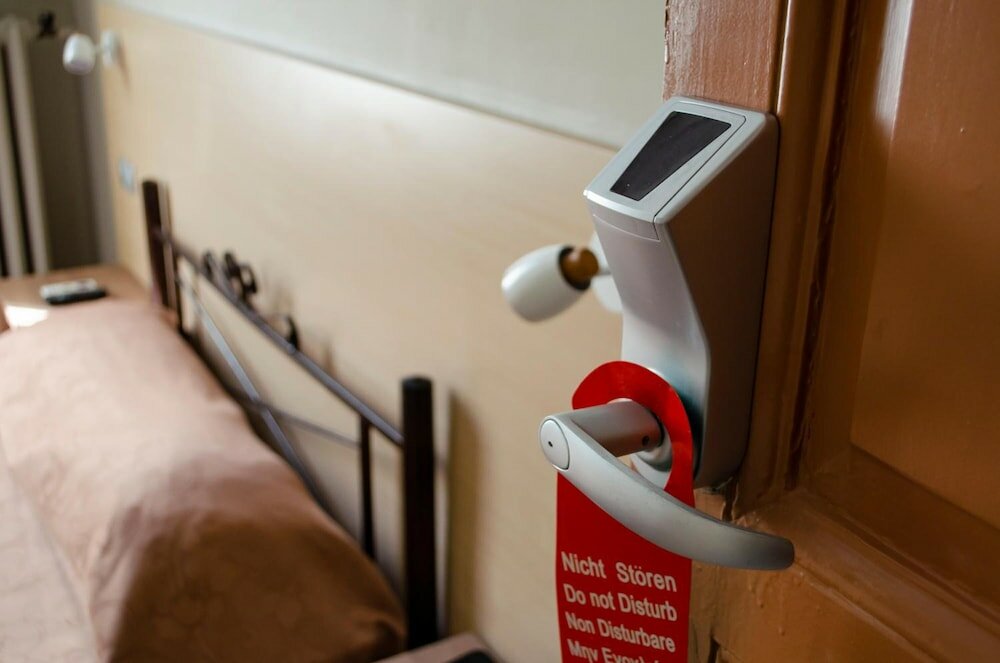 Фото Nea Metropolis Hotel