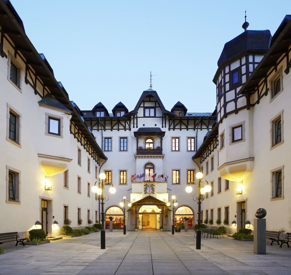 Фото отеля 1