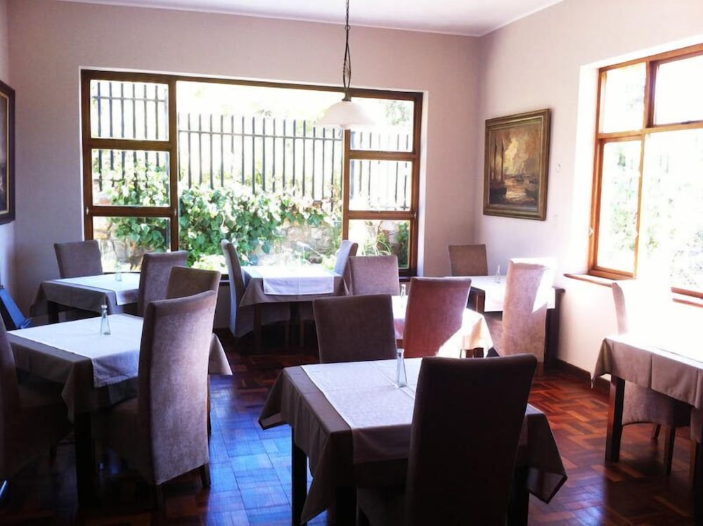 Фото Mountain View Lodge Montagu