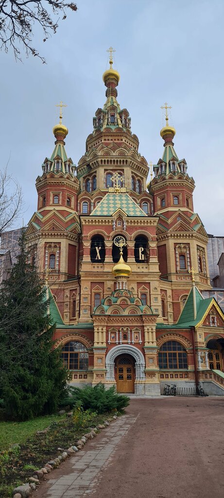 Orthodox church Cathedral of the Apostles Peter and Paul, Peterhof, photo