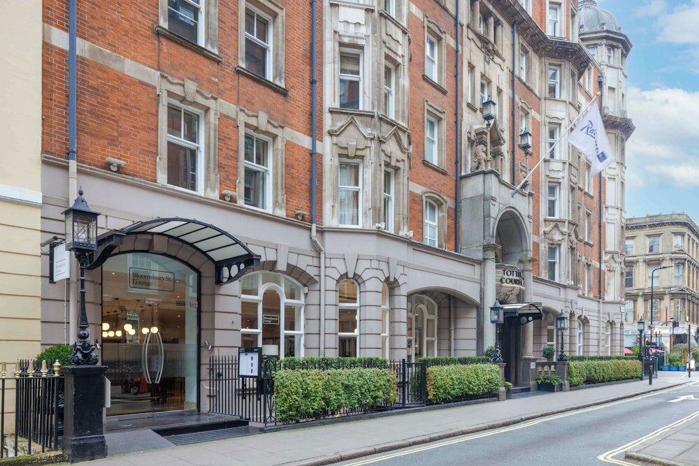 Фото Radisson Blu Hotel, London Tottenham Court Road