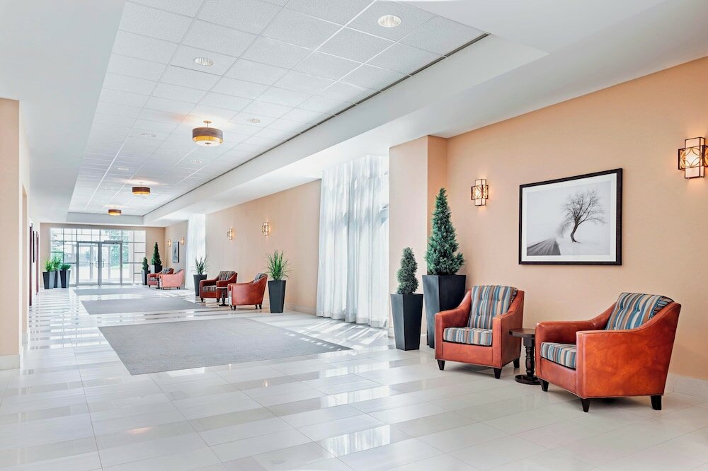 Фото Four Points by Sheraton London