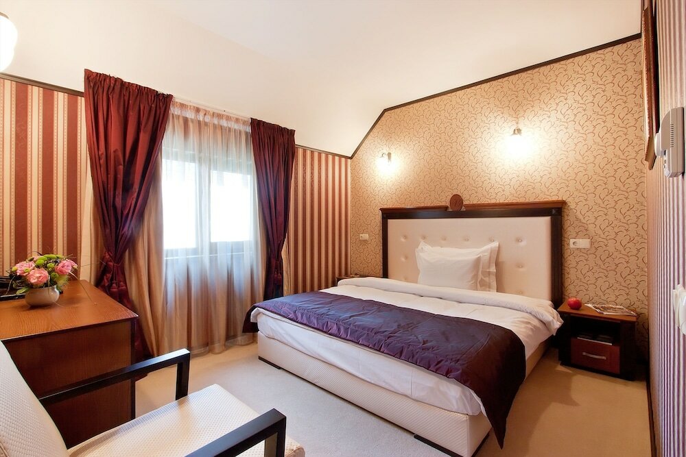 Фото Best Western Plus Bristol Hotel