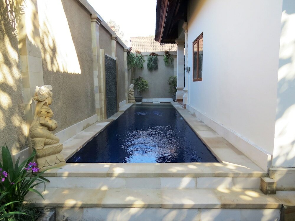 Фото Sama's Cottages and Villas