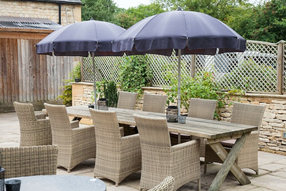 Фото The Wychwood Inn