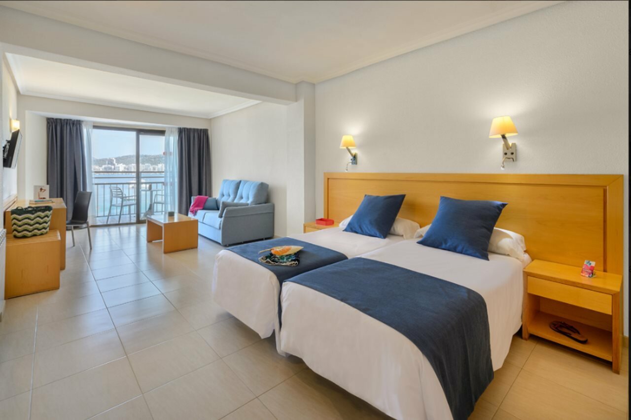 Фото Hotel Vibra S´Estanyol