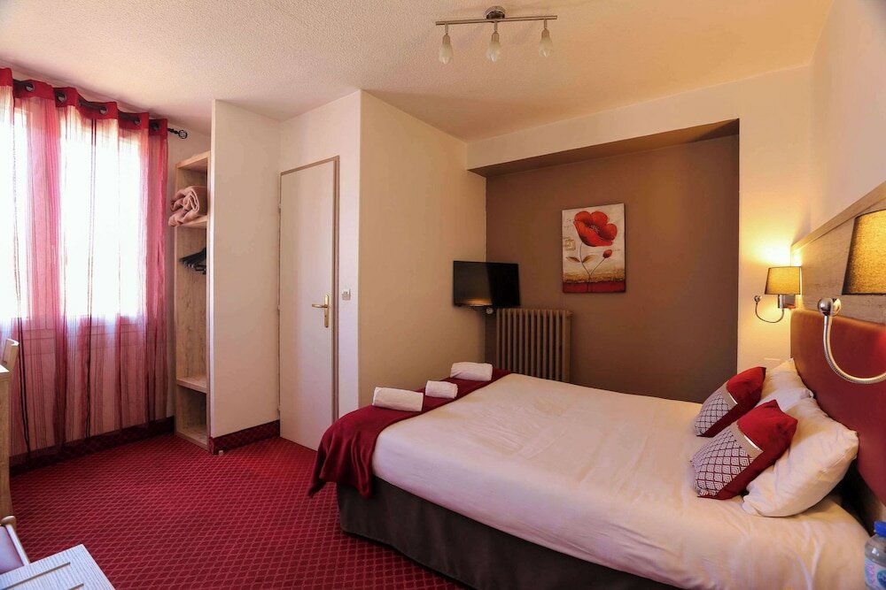 Фото Brit Hotel Bleu Nuit