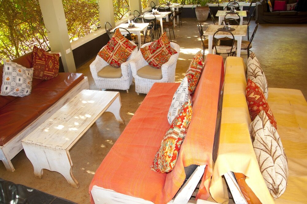 Фото Gately Inn Entebbe