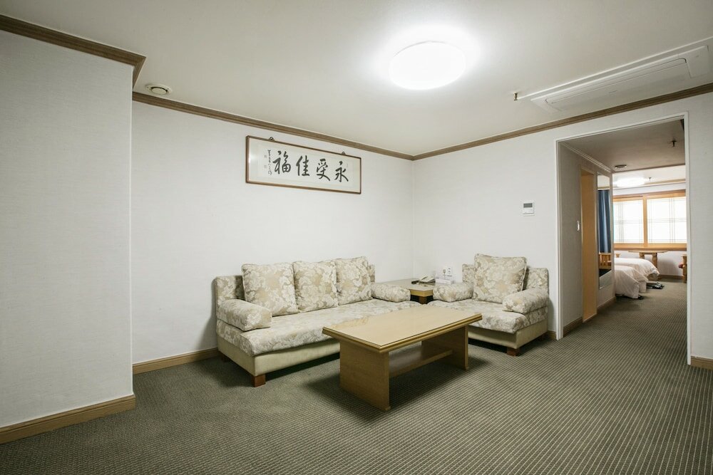 Фото Busan Tourist Hotel