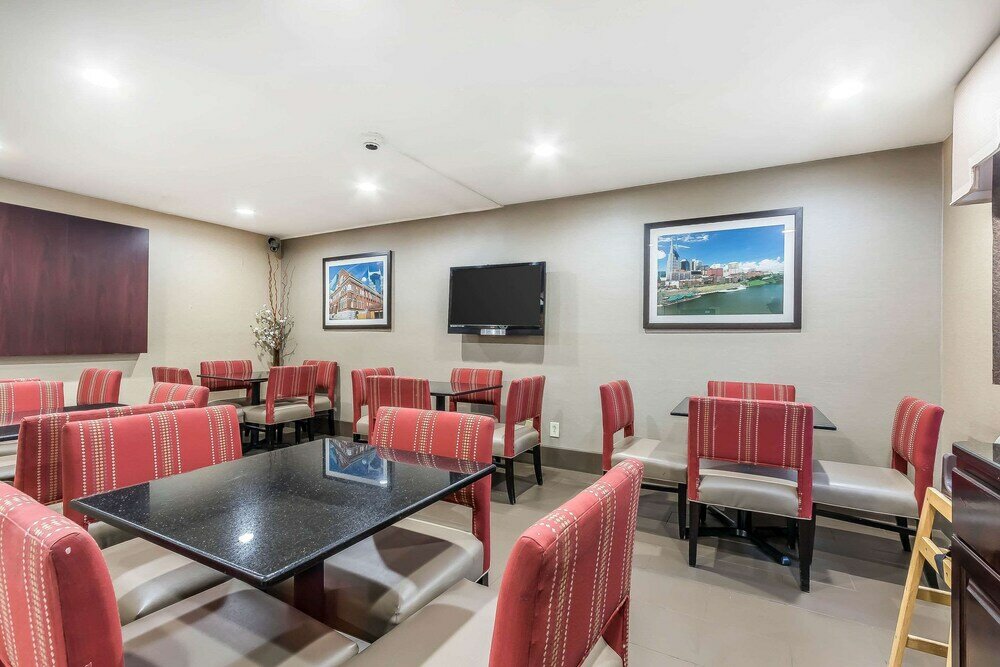 Фото Comfort Inn Nashville West