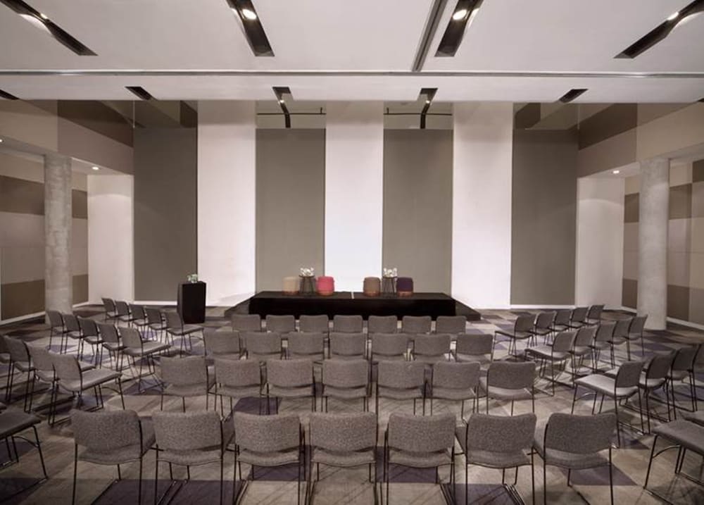 Фото Artotel Thamrin Jakarta