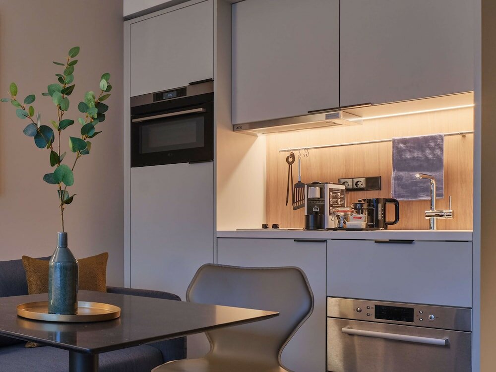 Фото Adina Apartment Hotel Wiesbaden