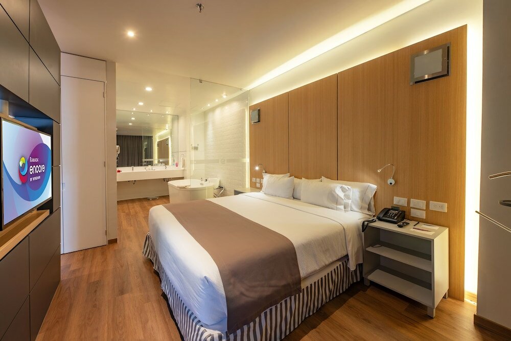 Фото Ramada Encore by Wyndham Queretaro