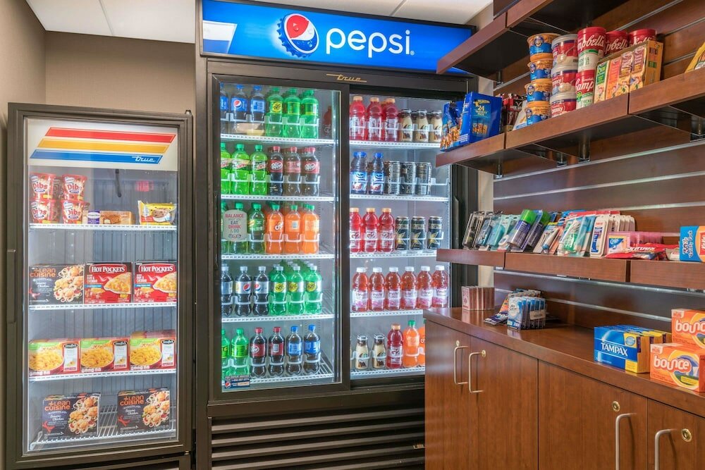 Фото Ramada by Wyndham Minneapolis Golden Valley