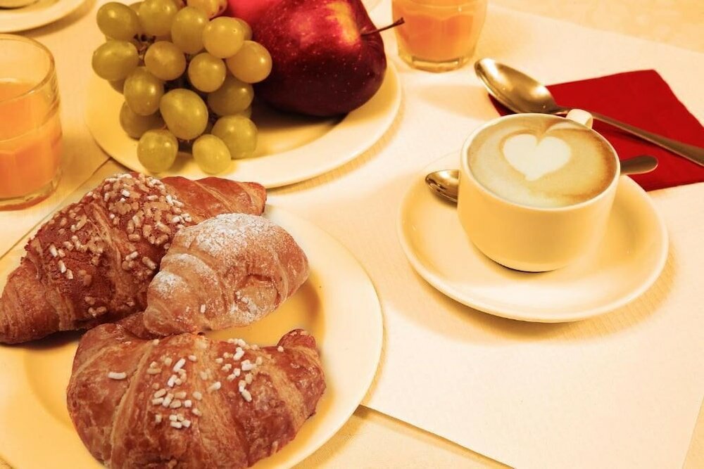 Фото Hotel La Nuova Rotaia