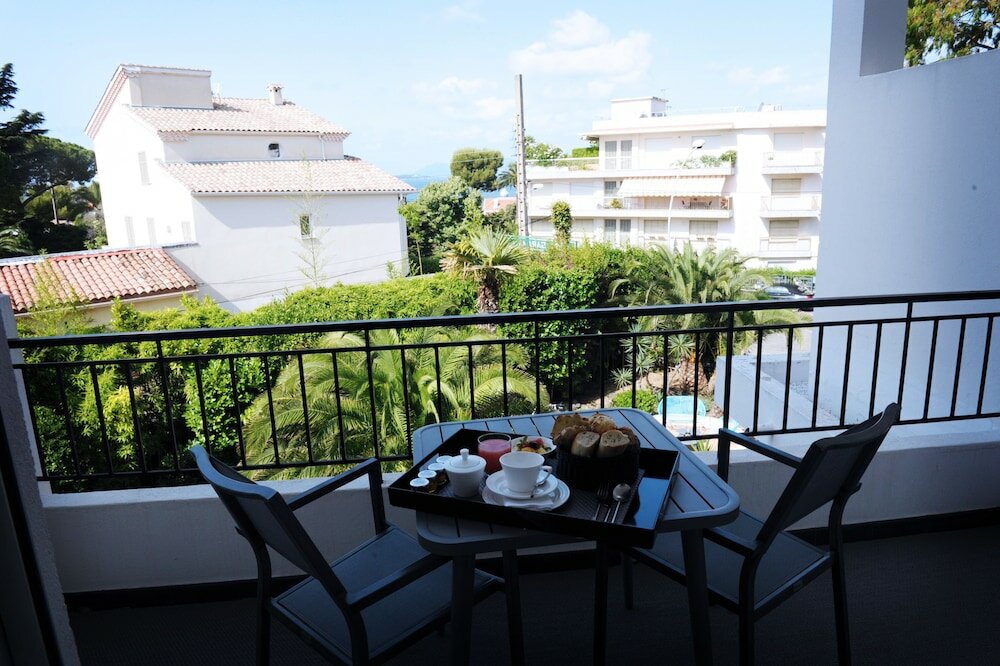 Фото La Villa Cap d'Antibes