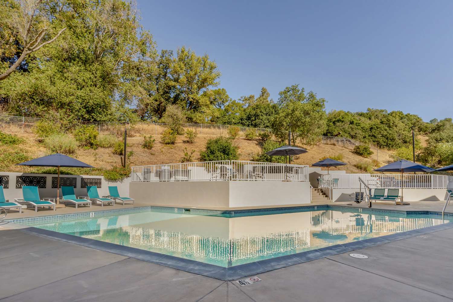 Фото Best Western Plus Novato Oaks Inn