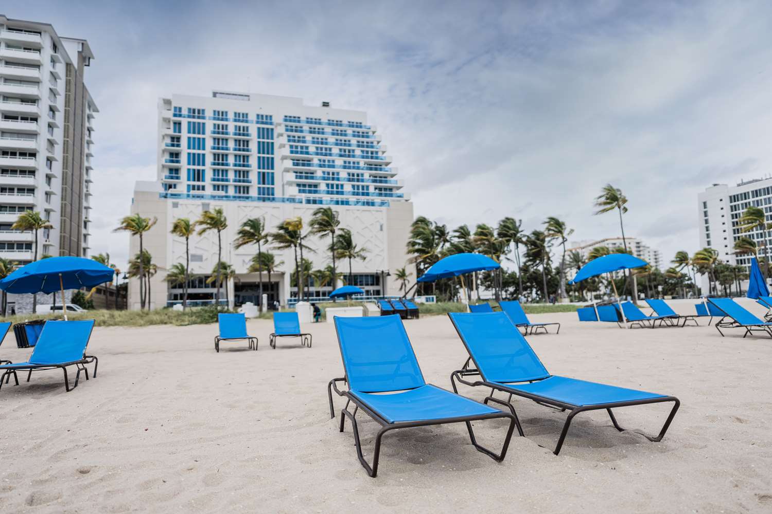 Фото Hotel Maren Fort Lauderdale Beach, Curio Collection by Hilton