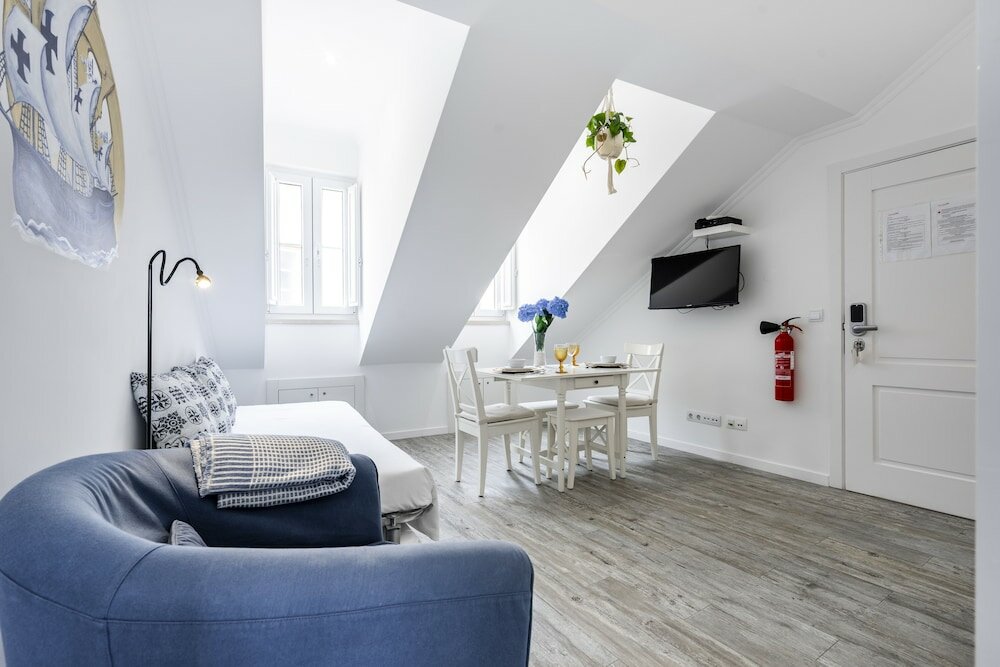 Фото Castle Inn Lisbon