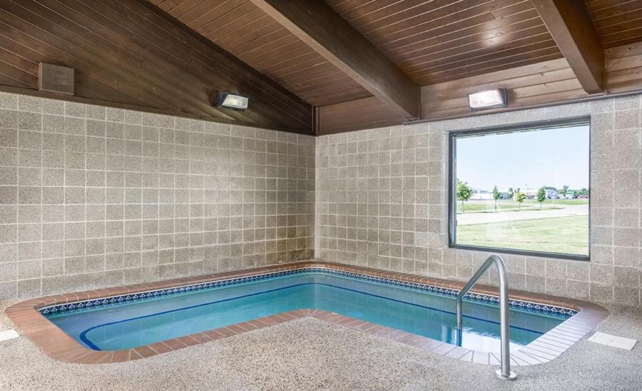 Фото AmericInn by Wyndham Grafton