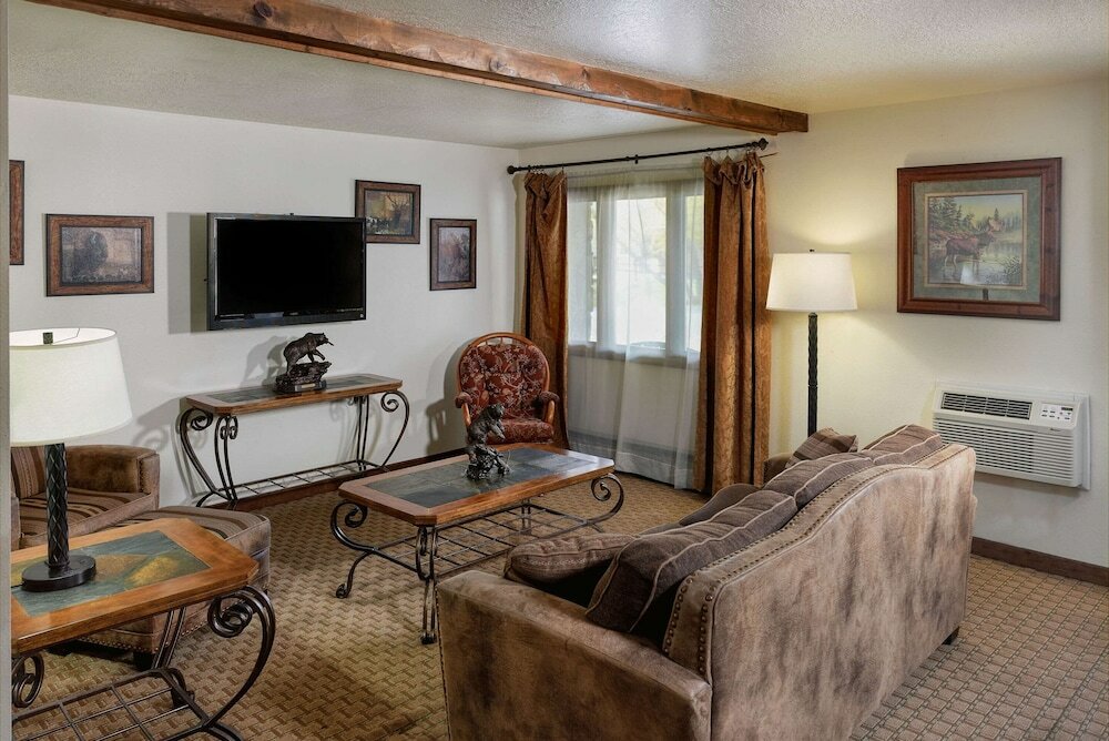 Фото The Ridgeline Hotel at Yellowstone, Ascend Hotel Collection
