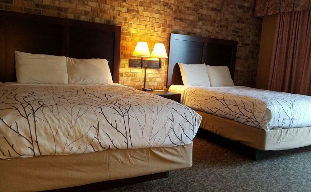 Фото Morris Grand Hotel and Conference Center