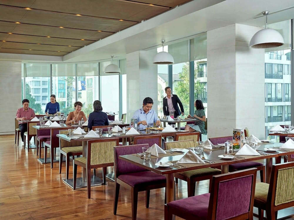 Фото Novotel Saigon Centre