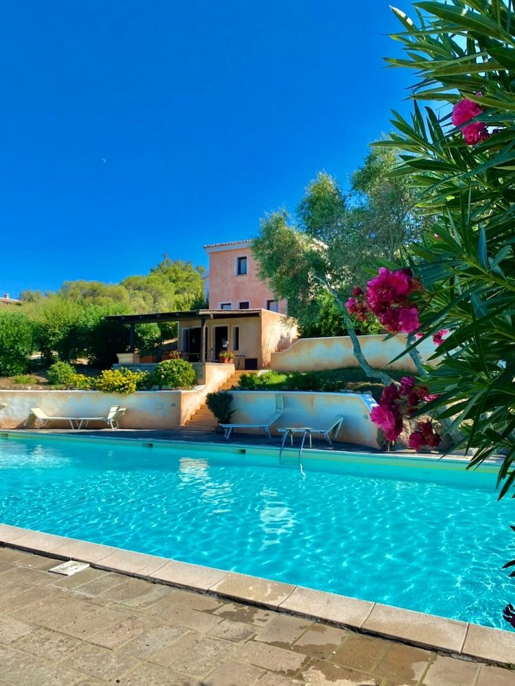 Фото Hotel Micalosu