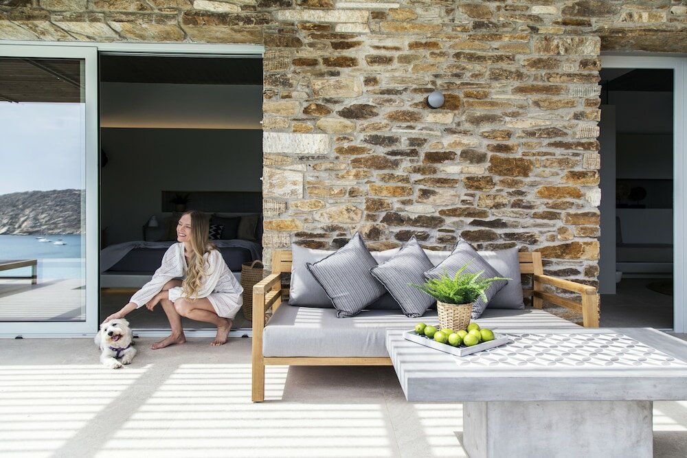 Фото Hide out Suites