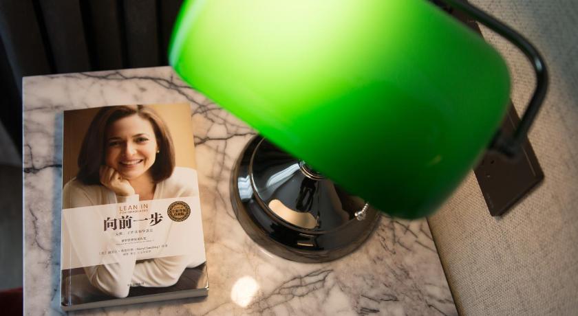 Фото Yitel Premium Shanghai people's Square Nanjing Road Pedestrian Street